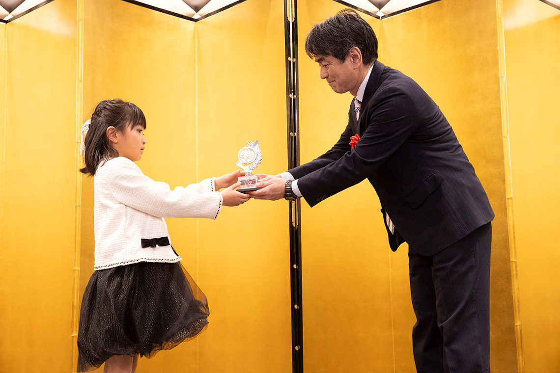 アイデム写真コンテスト「はたらくすがた」第19回 表彰式の様子